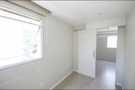 Apartamento à venda com 77m², 2 quartos e 1 vagaCloset da Suíte