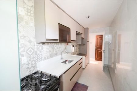Apartamento à venda com 77m², 2 quartos e 1 vagaCozinha