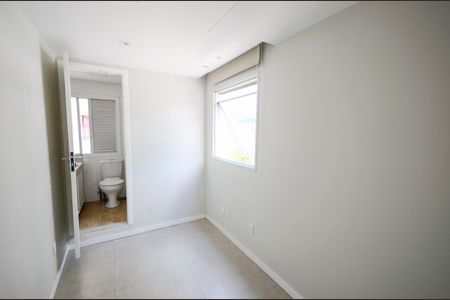 Apartamento à venda com 77m², 2 quartos e 1 vagaCloset da Suíte