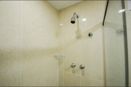 Apartamento à venda com 77m², 2 quartos e 1 vagaBanheiro Social