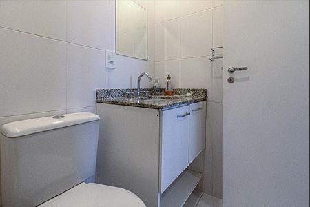 Apartamento à venda com 67m², 2 quartos e 1 vagabanheiro social