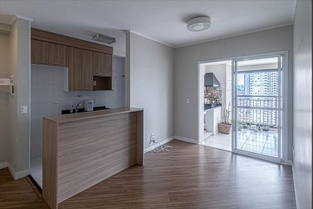 Apartamento à venda com 67m², 2 quartos e 1 vagaSala