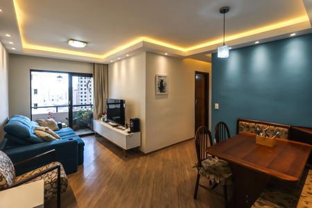 Apartamento à venda com 69m², 3 quartos e 1 vaga Apartamento à venda com 69m², 3 quartos e 1 vagaSala