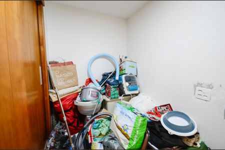 Apartamento à venda com 154m², 4 quartos e 2 vagas Apartamento à venda com 154m², 4 quartos e 2 vagasQuarto de Serviço