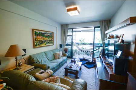 Apartamento à venda com 154m², 4 quartos e 2 vagas Apartamento à venda com 154m², 4 quartos e 2 vagasSala