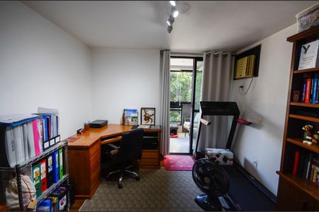 Apartamento à venda com 154m², 4 quartos e 2 vagas Apartamento à venda com 154m², 4 quartos e 2 vagasQuarto 1