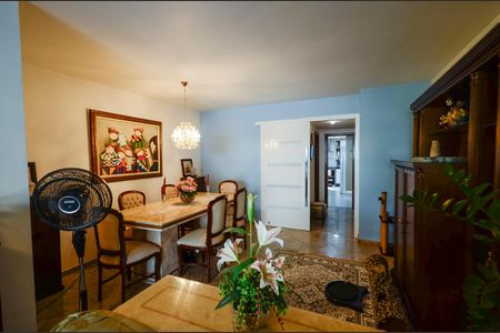 Apartamento à venda com 154m², 4 quartos e 2 vagas Apartamento à venda com 154m², 4 quartos e 2 vagasSala