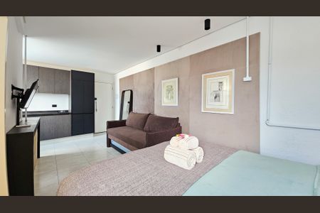 Studio para alugar com 25m², 1 quarto e sem vaga Studio para alugar com 25m², 1 quarto e sem vagaSala / Quarto