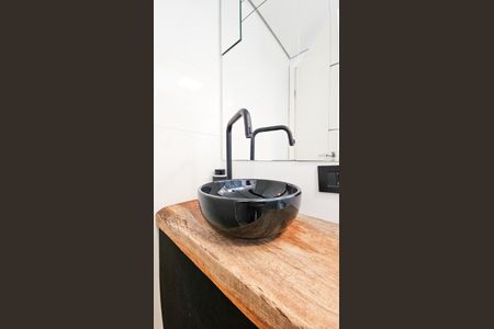 Studio para alugar com 25m², 1 quarto e sem vaga Studio para alugar com 25m², 1 quarto e sem vagaBanheiro