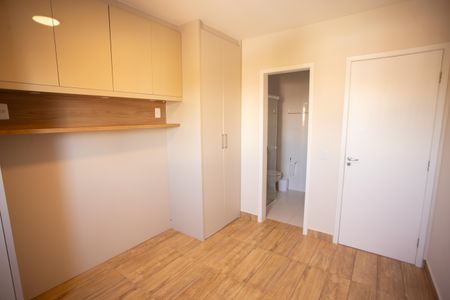 Casa à venda com 67m², 3 quartos e 1 vaga Casa à venda com 67m², 3 quartos e 1 vagaQuarto 1