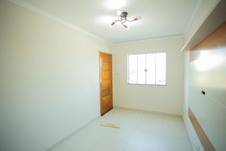 Casa à venda com 67m², 3 quartos e 1 vaga Casa à venda com 67m², 3 quartos e 1 vagaSala