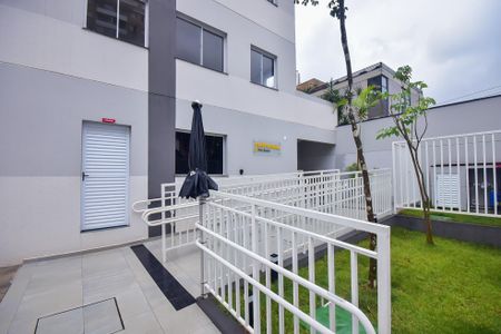 Apartamento à venda com 36m², 2 quartos e sem vaga Apartamento à venda com 36m², 2 quartos e sem vagaEntrada