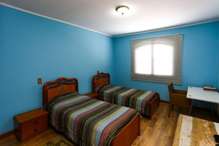 Casa à venda com 442m², 3 quartos e 4 vagasquarto 2