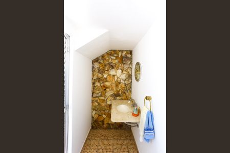 Casa à venda com 442m², 3 quartos e 4 vagasBanheiro 2