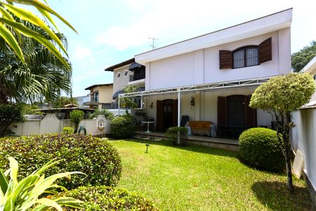 Casa à venda com 442m², 3 quartos e 4 vagasFachada do jardim