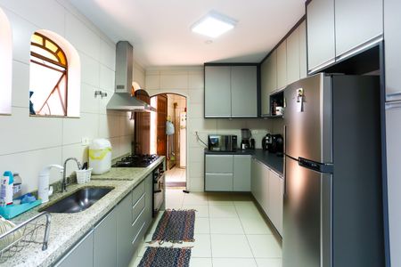 Casa à venda com 442m², 3 quartos e 4 vagasCozinha