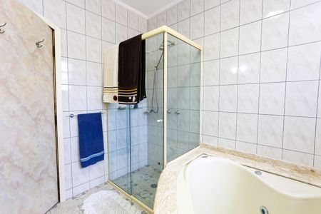 Casa à venda com 442m², 3 quartos e 4 vagasBanheiro da Suíte