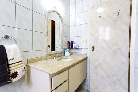 Casa à venda com 442m², 3 quartos e 4 vagasBanheiro da Suíte