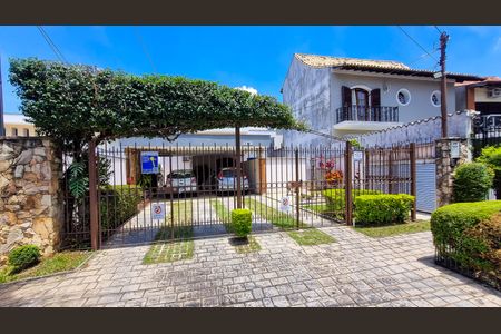 Casa à venda com 442m², 3 quartos e 4 vagasFachada