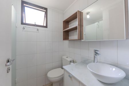 Apartamento à venda com 46m², 2 quartos e 1 vaga Apartamento à venda com 46m², 2 quartos e 1 vagaBanheiro