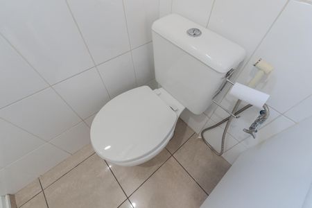 Apartamento à venda com 46m², 2 quartos e 1 vaga Apartamento à venda com 46m², 2 quartos e 1 vagaBanheiro