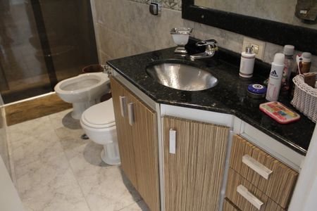 Apartamento à venda com 250m², 3 quartos e 1 vagaBanheiro 2