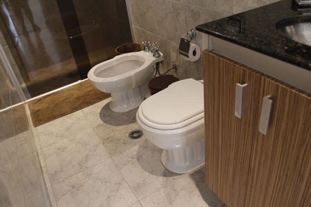 Apartamento à venda com 250m², 3 quartos e 1 vagaBanheiro 2