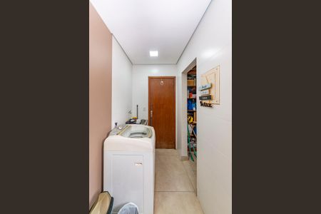 Apartamento à venda com 80m², 3 quartos e 1 vagaÁrea de Serviço