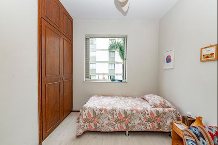 Apartamento à venda com 80m², 3 quartos e 1 vagaQuarto 2
