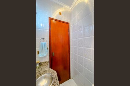 Casa à venda com 140m², 3 quartos e 2 vagasLavabo