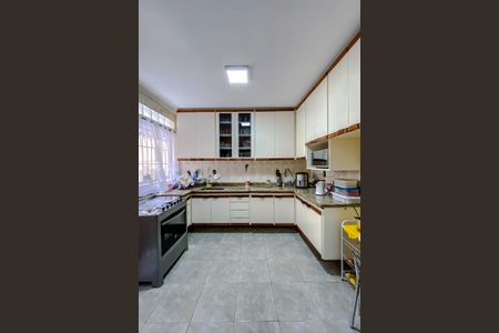 Casa à venda com 140m², 3 quartos e 2 vagasCozinha