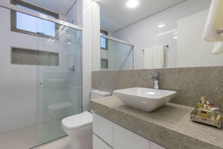 Apartamento à venda com 129m², 3 quartos e 3 vagasBanheiro