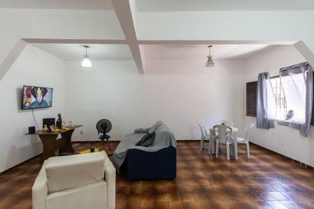 Casa à venda com 260m², 3 quartos e sem vagaSala