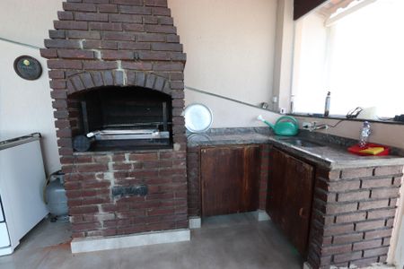 Casa para alugar com 150m², 3 quartos e 2 vagasSalão - Área Gourmet