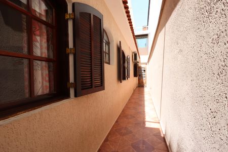 Casa para alugar com 150m², 3 quartos e 2 vagasCorredor Lateral