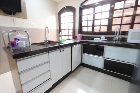 Casa para alugar com 150m², 3 quartos e 2 vagasCozinha