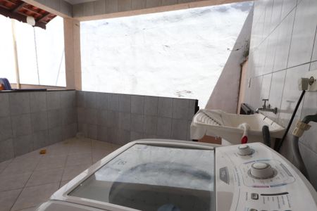 Casa para alugar com 150m², 3 quartos e 2 vagasLavanderia