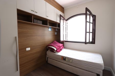 Casa para alugar com 150m², 3 quartos e 2 vagasQuarto 2