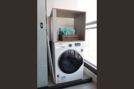 Apartamento à venda com 66m², 3 quartos e 1 vagaÁrea de serviço