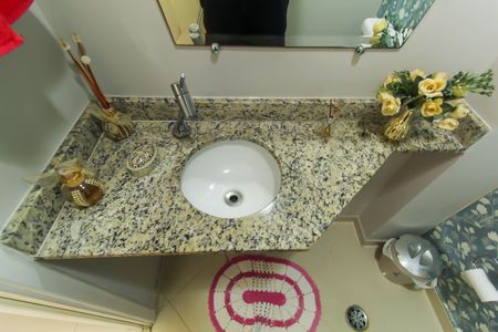 Apartamento à venda com 107m², 3 quartos e 2 vagas Apartamento à venda com 107m², 3 quartos e 2 vagasLavabo