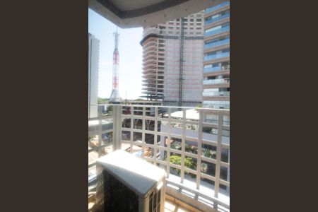 Apartamento à venda com 120m², 2 quartos e 4 vagasQuarto 2 Vista