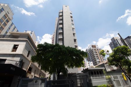 Apartamento à venda com 120m², 2 quartos e 4 vagasFachada