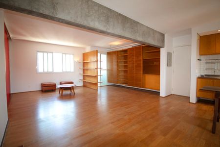 Apartamento à venda com 120m², 2 quartos e 4 vagasSala