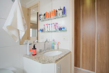 Apartamento à venda com 89m², 3 quartos e 2 vagasBanheiro da Suíte