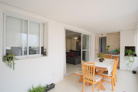 Apartamento à venda com 89m², 3 quartos e 2 vagasVaranda