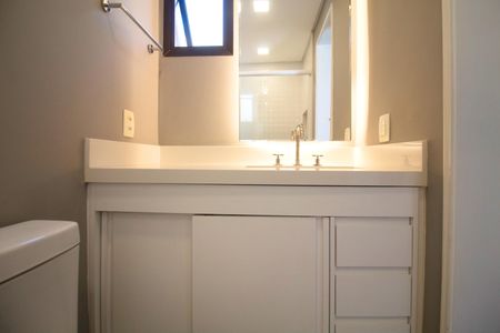 Apartamento para alugar com 123m², 2 quartos e 2 vagasBanheiro do Quarto 1