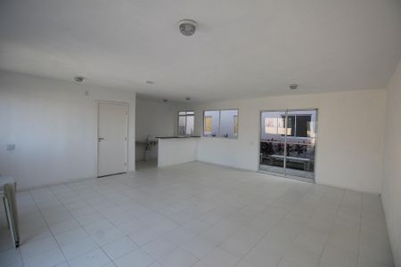 Apartamento para alugar com 40m², 2 quartos e sem vagaÁrea comum - Salão de festas