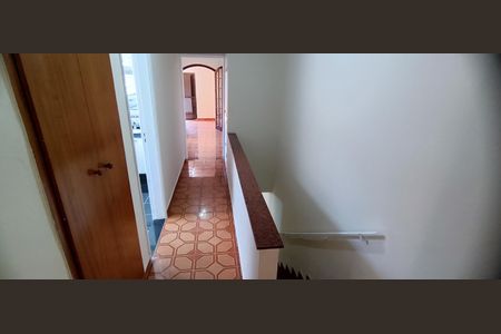 Casa para alugar com 164m², 3 quartos e 1 vaga Casa para alugar com 164m², 3 quartos e 1 vagaCorredor