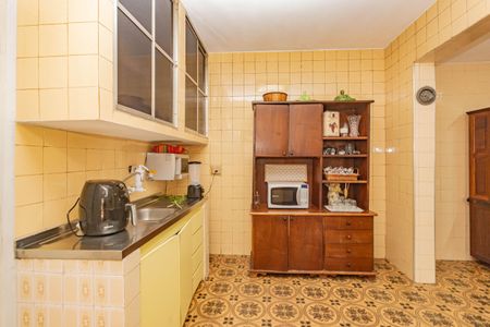 Casa para alugar com 250m², 5 quartos e 5 vagasCozinha