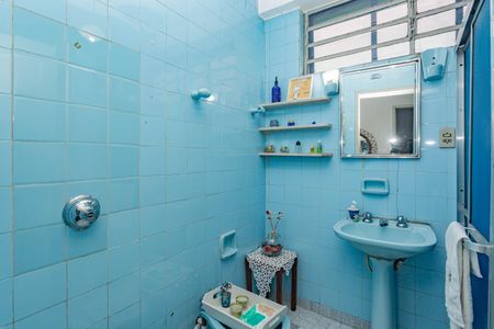 Casa para alugar com 250m², 5 quartos e 5 vagasBanheiro Social 1